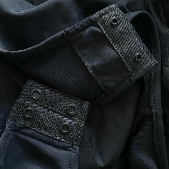 ZEYNEP ARCAY Puff Sleeve Wrap Bodysuit - Picture 6 of 8